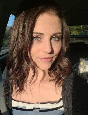 Meet your Posher, Kelli
